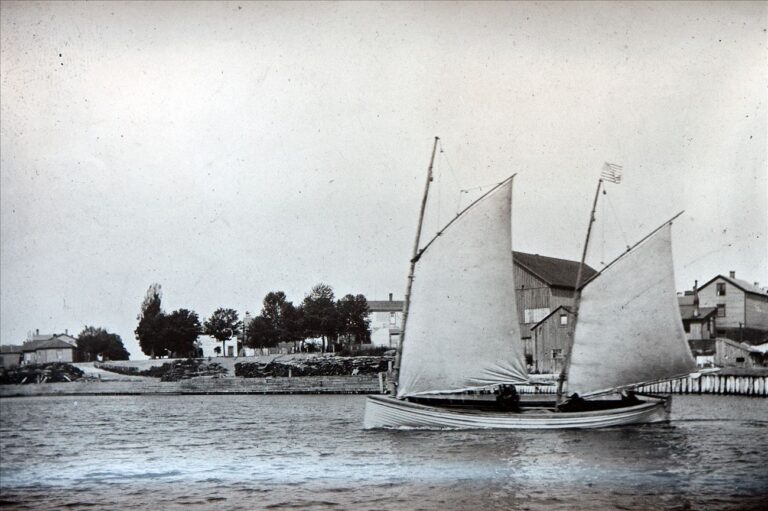 Mackinaw Boat Two Rivers