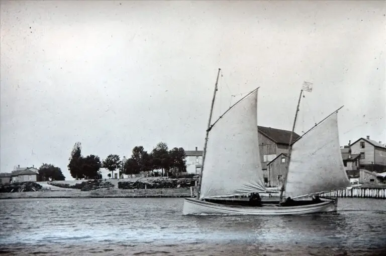Mackinaw Boat Two Rivers