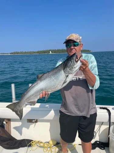 Ed Retherford with Lake Huron Chinook Salmon (Trout Scout Charters)